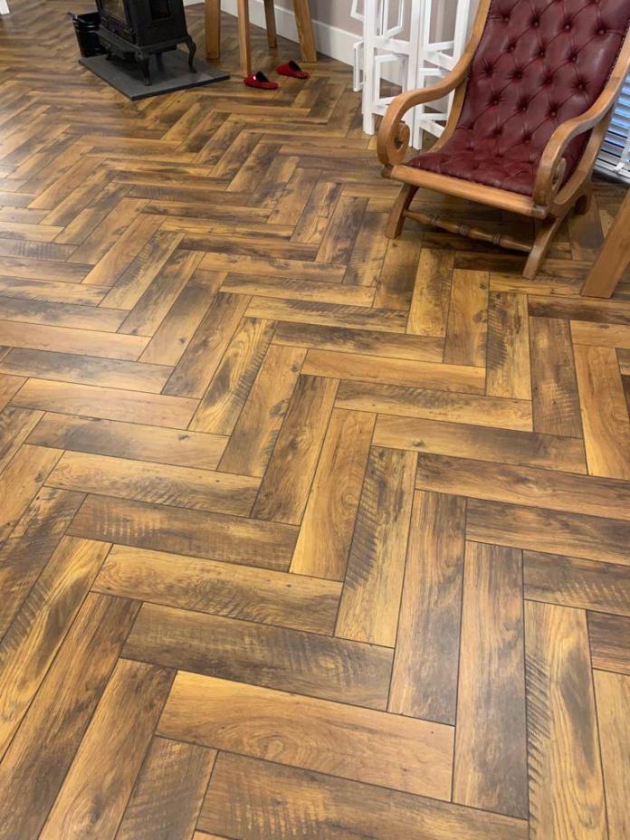 BRERA-BALIKSIRTI-LAMİNAT-PARKE-HERRİNGBONE-LAMİNAT-FLOOR-1